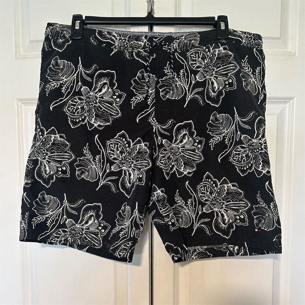 Tommy Hilfiger Men's Floral Board Shorts Black Size L Quick-Dry